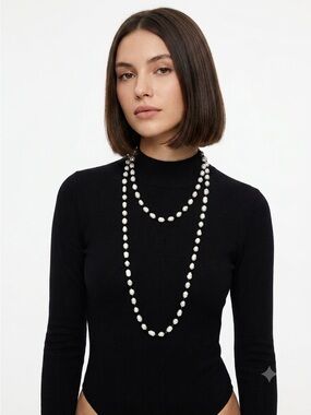 Vintage 90s Black & White Freshwater Pearl Long Necklace